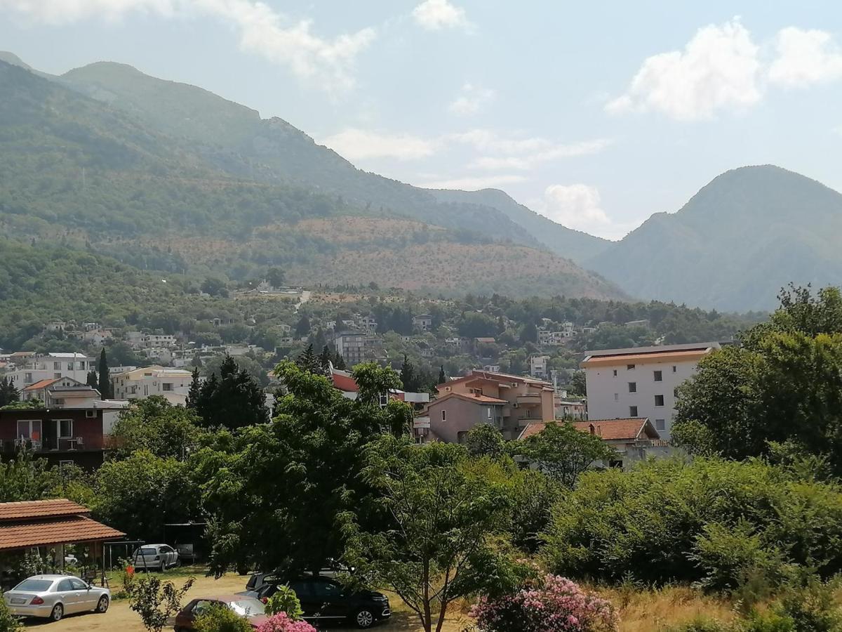 Dom Za Odmor J&S Apartment Sutomore Bagian luar foto