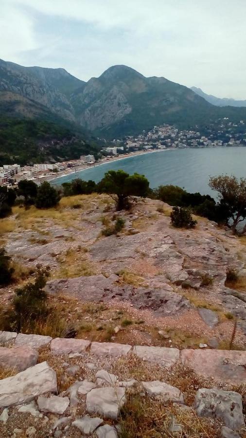 Dom Za Odmor J&S Apartment Sutomore Bagian luar foto