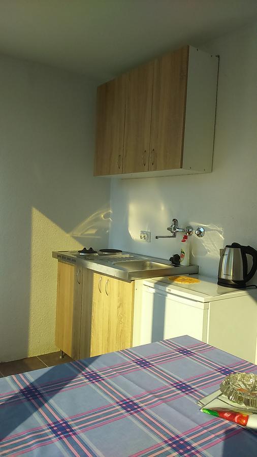 Dom Za Odmor J&S Apartment Sutomore Bagian luar foto
