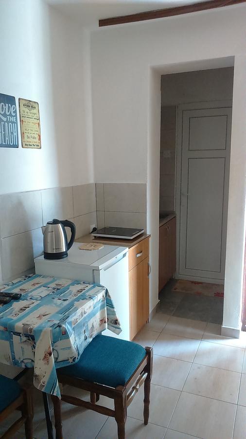 Dom Za Odmor J&S Apartment Sutomore Bagian luar foto