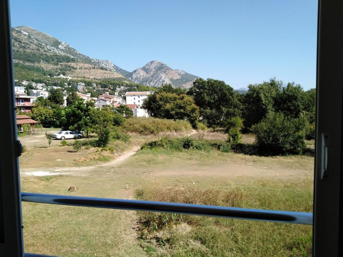 Dom Za Odmor J&S Apartment Sutomore Bagian luar foto